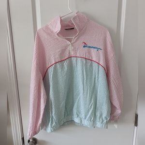 Light weight half zip pullover